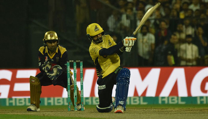 Nail-biting finish sees Gladiators through to PSL final