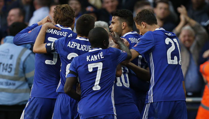 Chelsea celebrate goal against Tottenham Hotspur/AFP