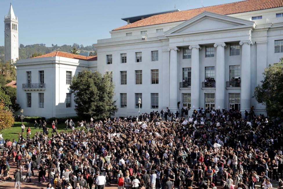 Berkeley High School students begin to march after assembling in front of Sproul Hall on the UC Berkeley campus. 