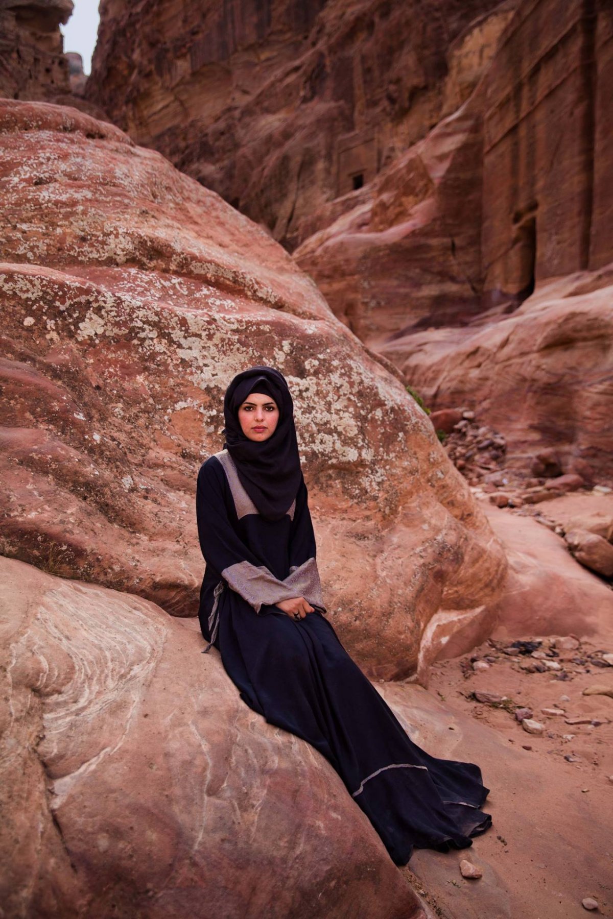 A Bedouin woman in Petra, Jordan photographed by Mihaela Noroc