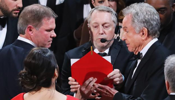 Warren Beatty looks on during presentation for Best Picture. REUTERS/Lucy Nicholson