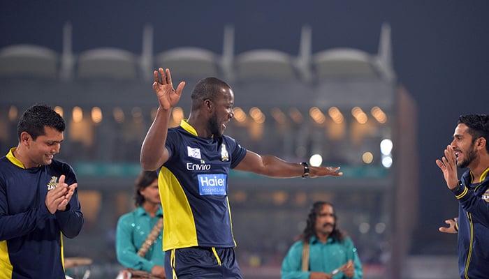 Sammy celebrates by dancing at the closing ceremony of the PSL 2017