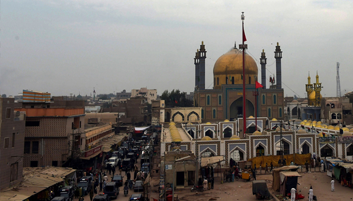 Pakistani security personnel deployed outside the shrine of 13th century Muslim Sufi saint Lal Shahbaz Qalandar in Sehwan a day after a bomb blew up in the town. AFP/ASIF HASSAN