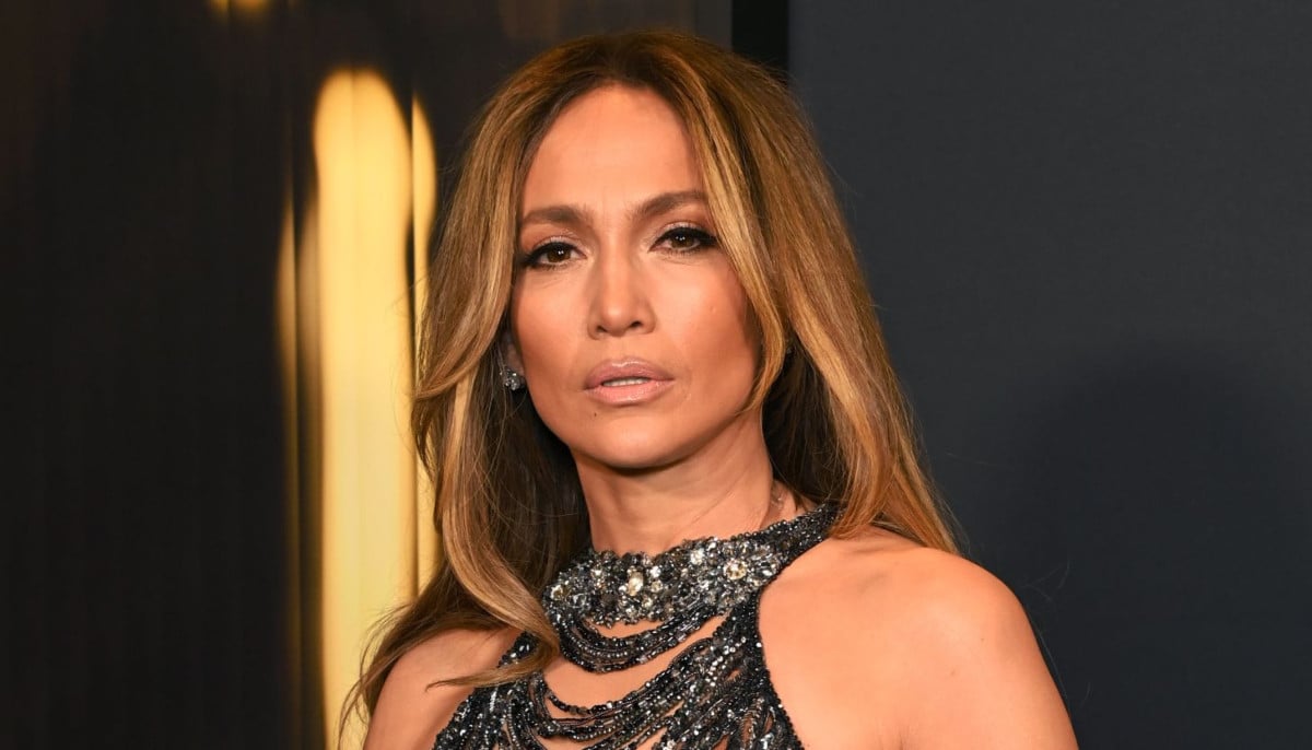 Jennifer Lopez's former publicist teases bombshell book with insider tea