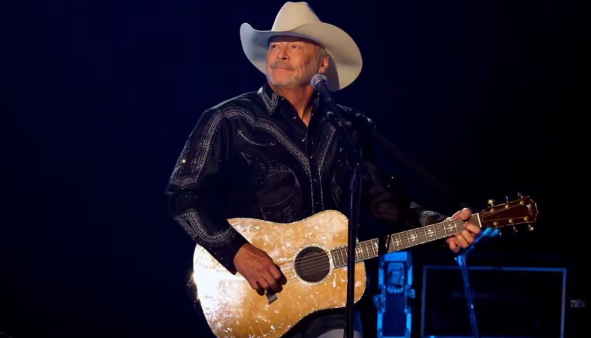 Alan Jackson drops exciting news amid retirement tour