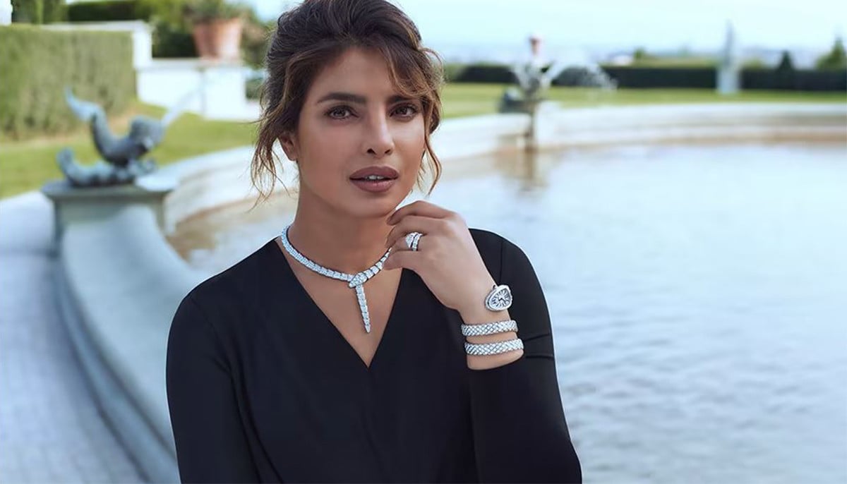Priyanka Chopra, Dua Lipa viral moment: Here's everything you need to know