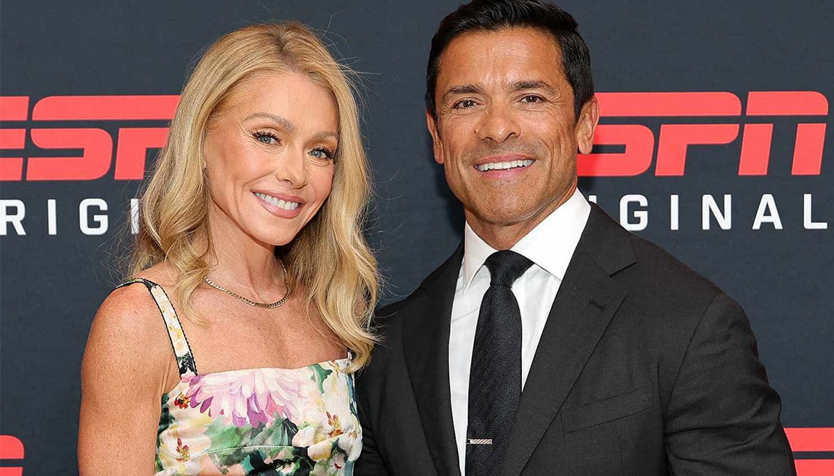 Kelly Ripa's compliment leaves Howie Mandel surprised