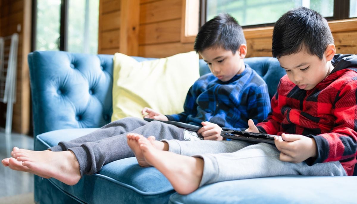 How much screen time should 5-year-old have? UK govt issues new advice for parents