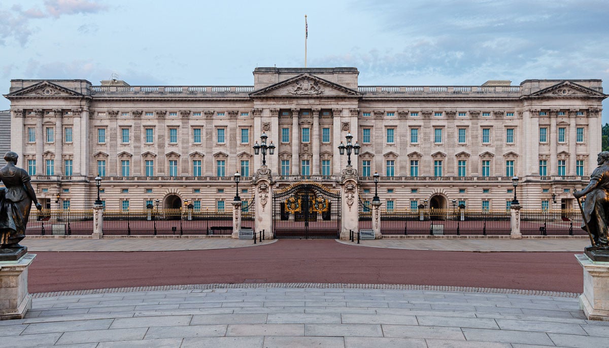 Buckingham Palace holds crucial meeting to finally resolve major conflict