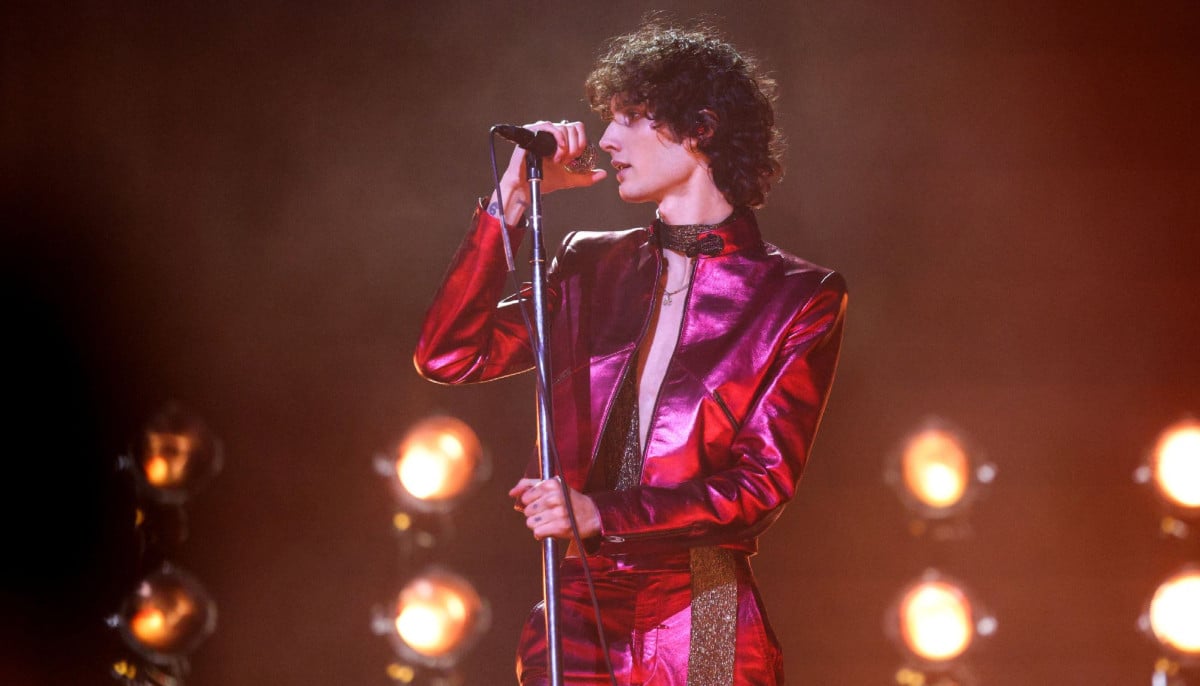 Sombr reveals how personal love life differs from songs 