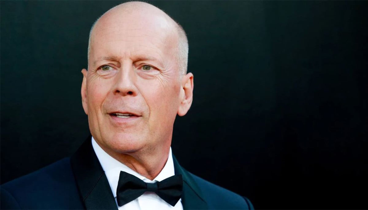 Bruce Willis smiles during rare LA outing amid dementia battle