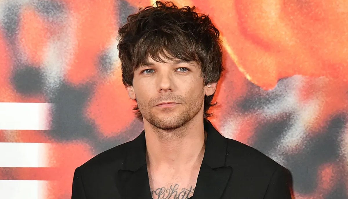 Louis Tomlinson loses cool during Milan concert: Tense moment goes viral
