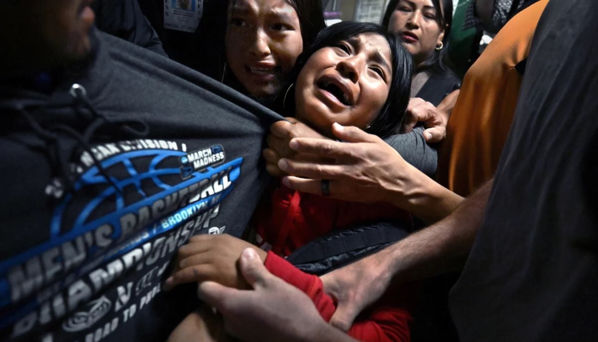 World Press Photo Award 2026 is awarded to ‘photo of ICE separating migrant father from children' 