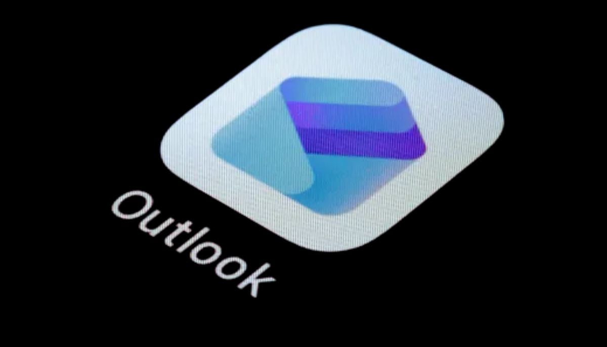 Is Outlook down? Microsoft users report email issues amid outage: Here's what we know