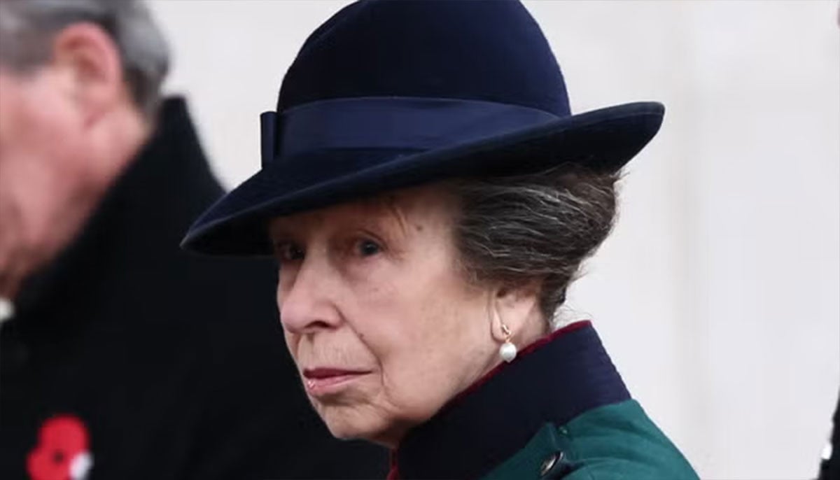 Princess Anne keeps it steady at Chelsea as veterans get their moment in sun