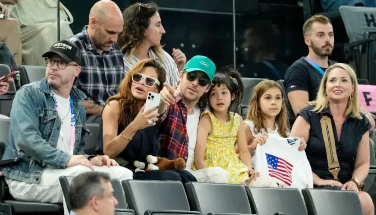 Ryan Gosling, Eva Mendes celebrate daughter's birthday with rare outing