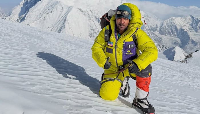 Sajid Ali Sadpara summits world’s fifth-highest peak  www.geo.tv