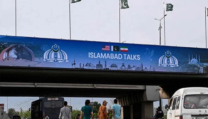 Pakistan reiterates resolve to play role in reducing US-Iran tensions