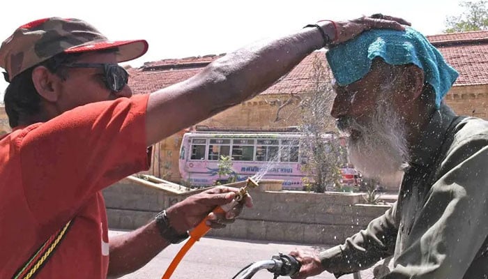 Karachi swelters as feels-like temperature reaches 49°C