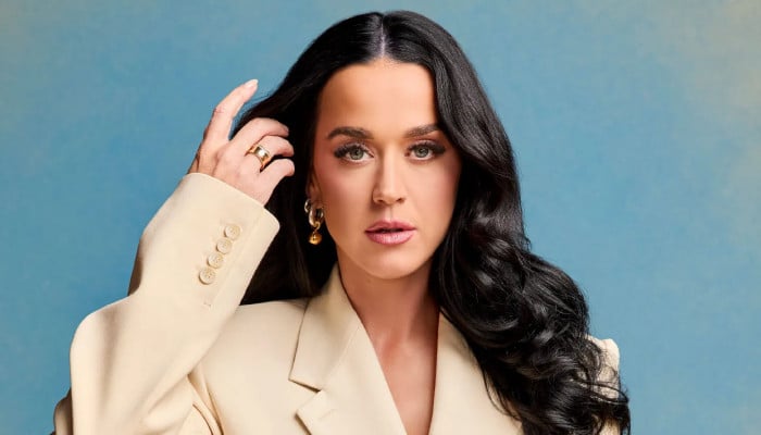 Katy Perry takes jab at past romances Orlando Bloom, John Mayer at show
