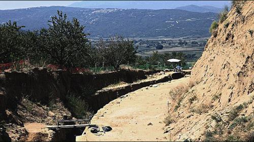 Vast ancient Greek tomb contains bones of woman, baby, men