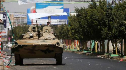 Houthis take Yemen´s presidential palace: witnesses