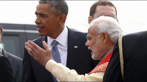 Obama begins landmark visit to India
