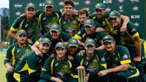 Maxwell, Johnson star as Australia win tri-series
