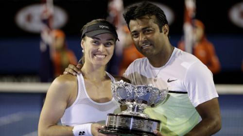 Veterans Hingis-Paes win Australian mixed title