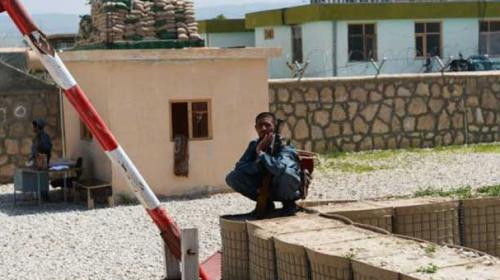 Afghan troops fight insurgents near Pakistan border, 18 killed