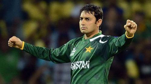 Worcestershire offers Ajmal contract 