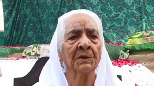Funeral prayers offered for General Raheel Sharif’s mother