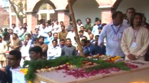 Last rites offered for Youhanabad victims amid tight security 