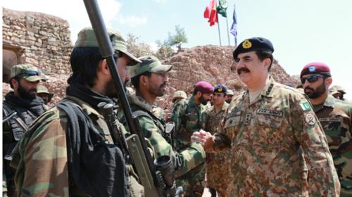 COAS visits frontline troops in Khyber, says nation united with forces 