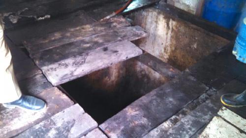 Seven bodies found inside chemical tank at Karachi pickle factory