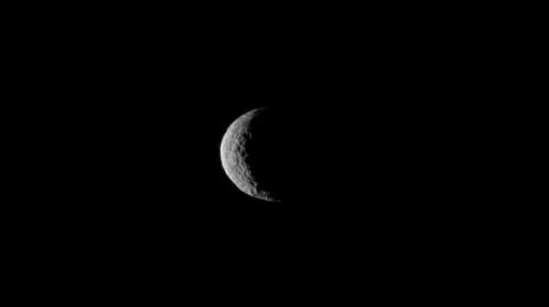 ‘Dwarf planet’ Ceres spawns giant mystery