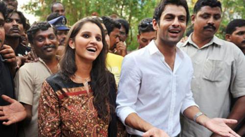 Shoaib Malik calls Sania Mirza pride of Pakistan, too