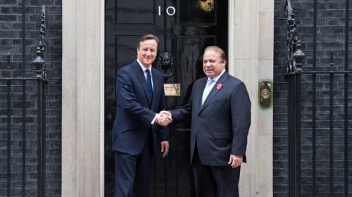 PM Nawaz meets British counterpart Cameron 