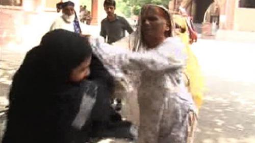 'Love marriage' turns ugly outside Lahore high court 