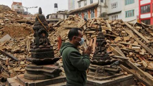 Nepal PM fears death toll from quake may reach 10,000 