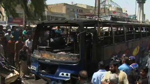 Bus crushes three to death in Karachi 
