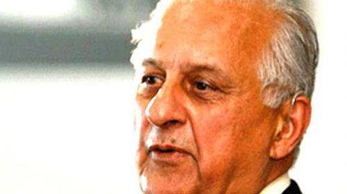 PCB chief tells Geo News only four fit players in squad 