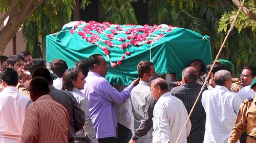 Karachi bus attack victims laid to rest 