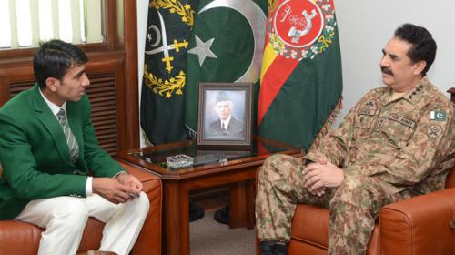 Army chief congratulates teen for Asian athletic gold