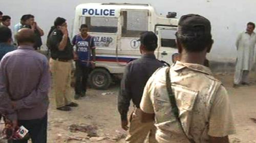 Gunmen kill three policemen in Karachi 