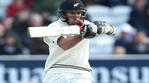 New Zealand 297-8 against England in second Test
