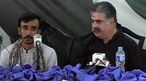 Two more Baloch militant commanders give up arms