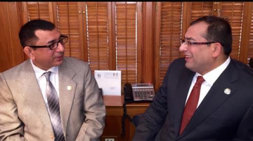 Dr Arjumand Hashmi elected mayor of Paris,Texas  