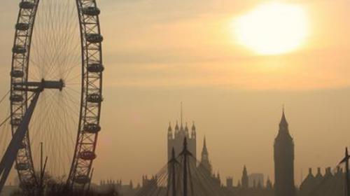 London Braces for the hottest day in ten years