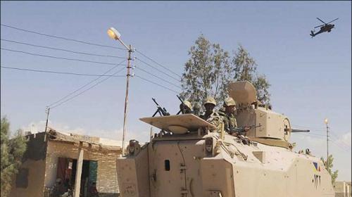 Car bomb kills at least 15 soldiers in Egypt´s Sinai